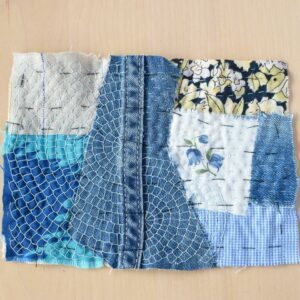 Embroider above 1 scaled - etmdesigns.eu - Embroidered zipper pouch tutorial - 34 https://etmdesigns.eu/2022/11/13/easy-to-make-designs-is-moving/ -